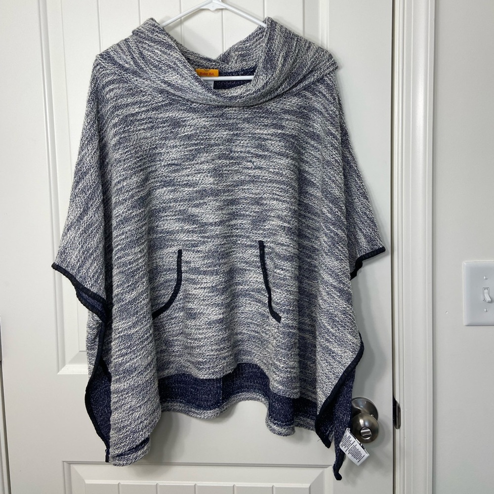 EUC Ruby Rd women’s blue white soft knit cowl poncho pocket metallic sweater M